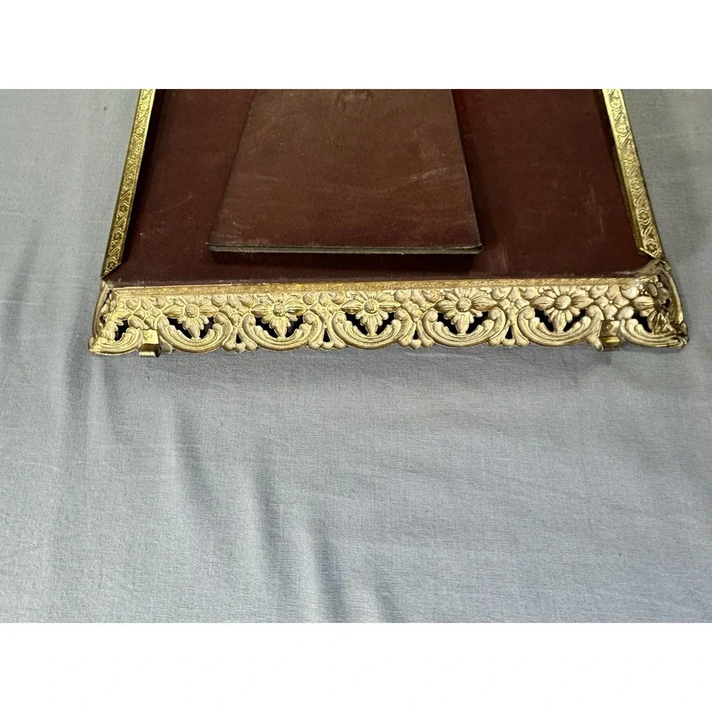Vintage Gold Tone Frame Ornate Floral Filigree Sides Has Some Wear
